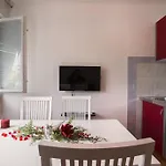 Apartment Dante *