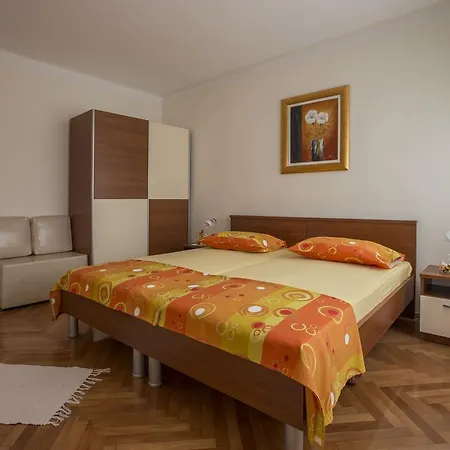 Apartment Dante